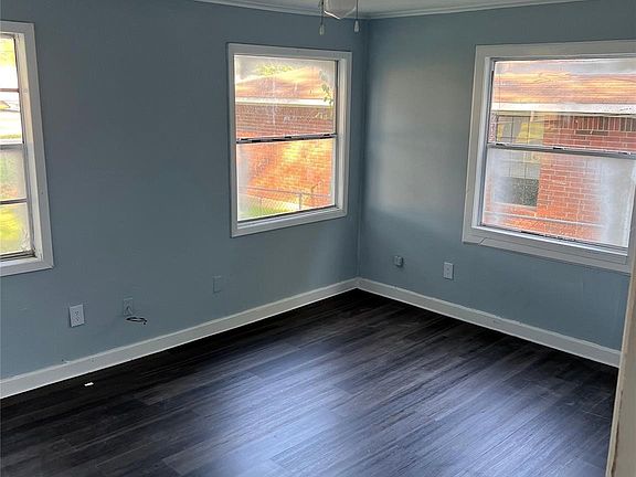 4th image of 203 N Main St