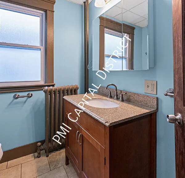 548 Warren St #1 — Photo 21