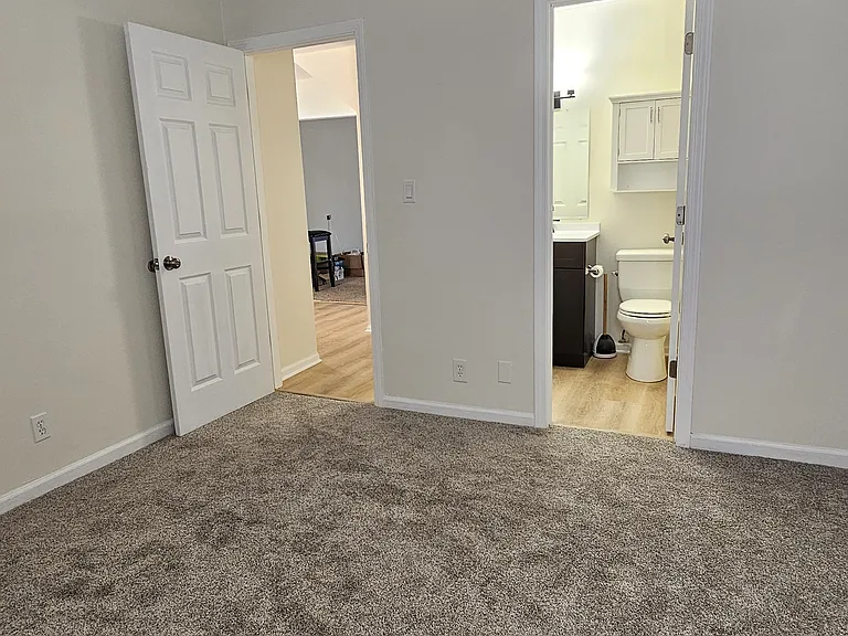 209 Cedar St #E2 — Photo 12