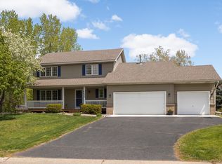 9080 Parkside Dr, Woodbury, MN 55125
