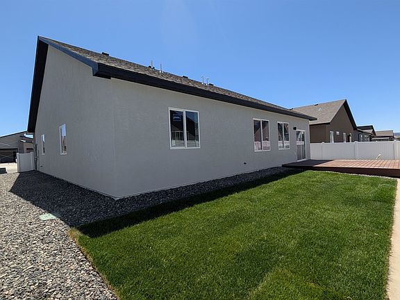 4th image of 1733 Rusty Rivet Rd