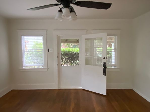 344 Carroll Park W
