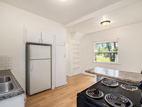 3rd image of 1017 N Martin Luther King Jr Blvd #1