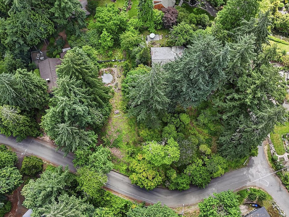 1st image of SW 16th Dr