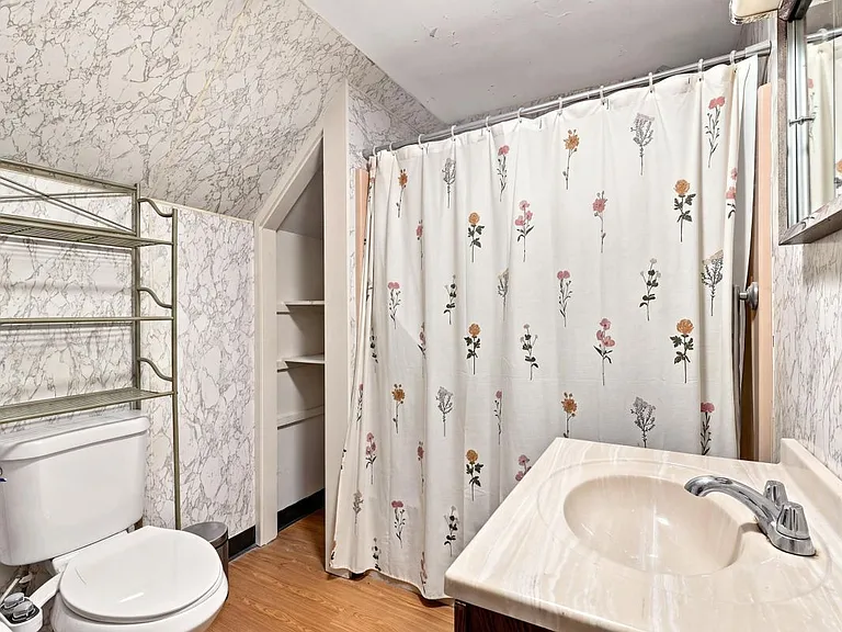 52 Linden St #2 — Photo 5
