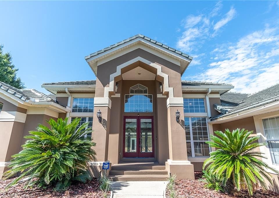 1st image of 2144 Langley Cir