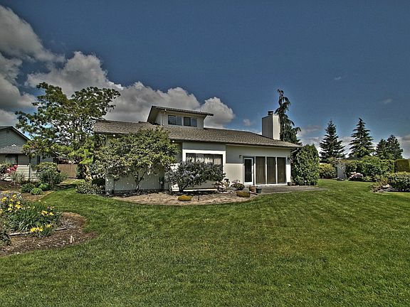 2nd image of 16564 Green Ln
