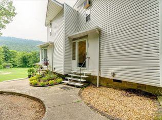 2088 Creek Rd, Wildwood, GA 30757