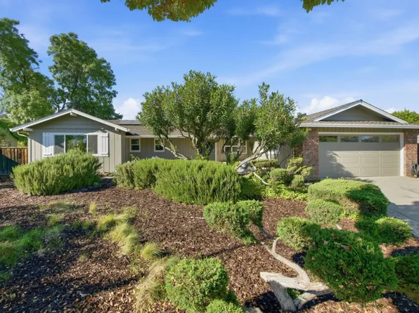 939 Cherrystone Dr, Los Gatos, CA 95032