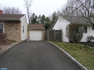 211 Devon Rd, Fairless Hills, PA 19030