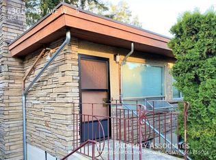 4301 34th Ave W APT 5, Seattle, WA 98199