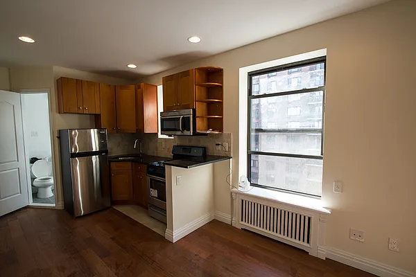 Rented by CNYC Apartments | media 9