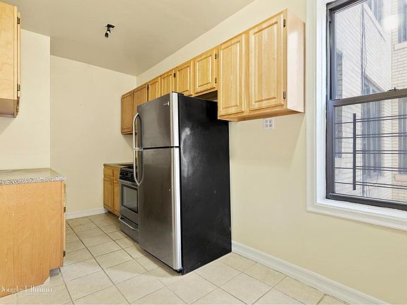3rd image of 615 W 183rd St APT 4H