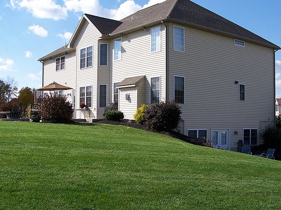 Side walk out - 2nd patio