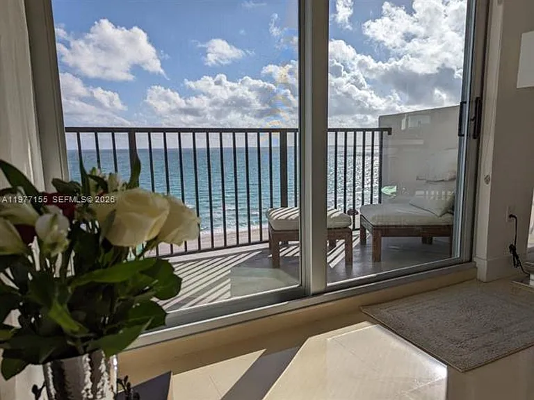 9273 Collins Ave #1004 — Photo 5