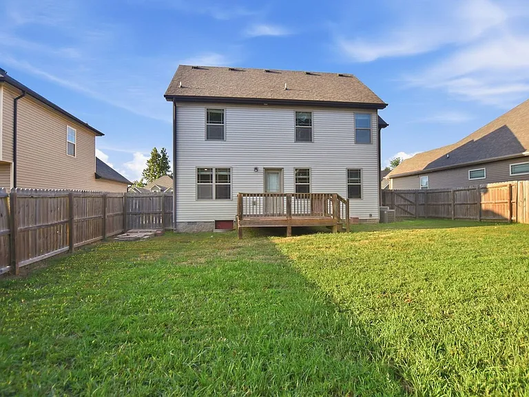 512 Sourwood Dr — Photo 18