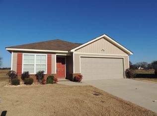 17842 Sallows Dr, Athens, AL 35611