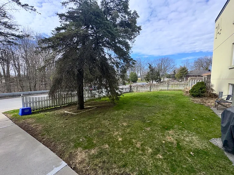 74 Shirley Ave — Photo 6