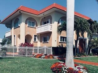 771 12th St, Key Colony Beach, FL 33051