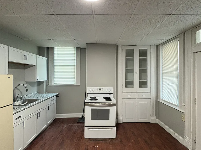 232 Stamm Ave #1 — Photo 10