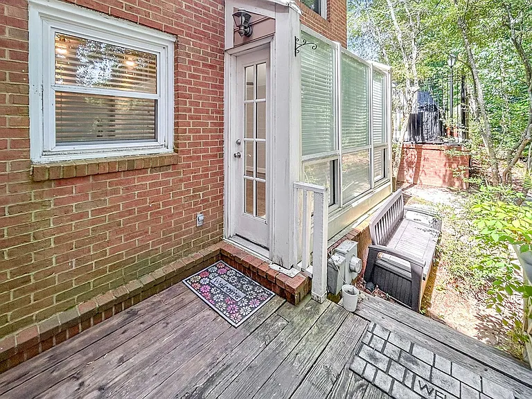 7500 Roswell Rd #11 — Photo 30
