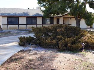 13961 Navajo Rd, Apple Valley, CA 92307