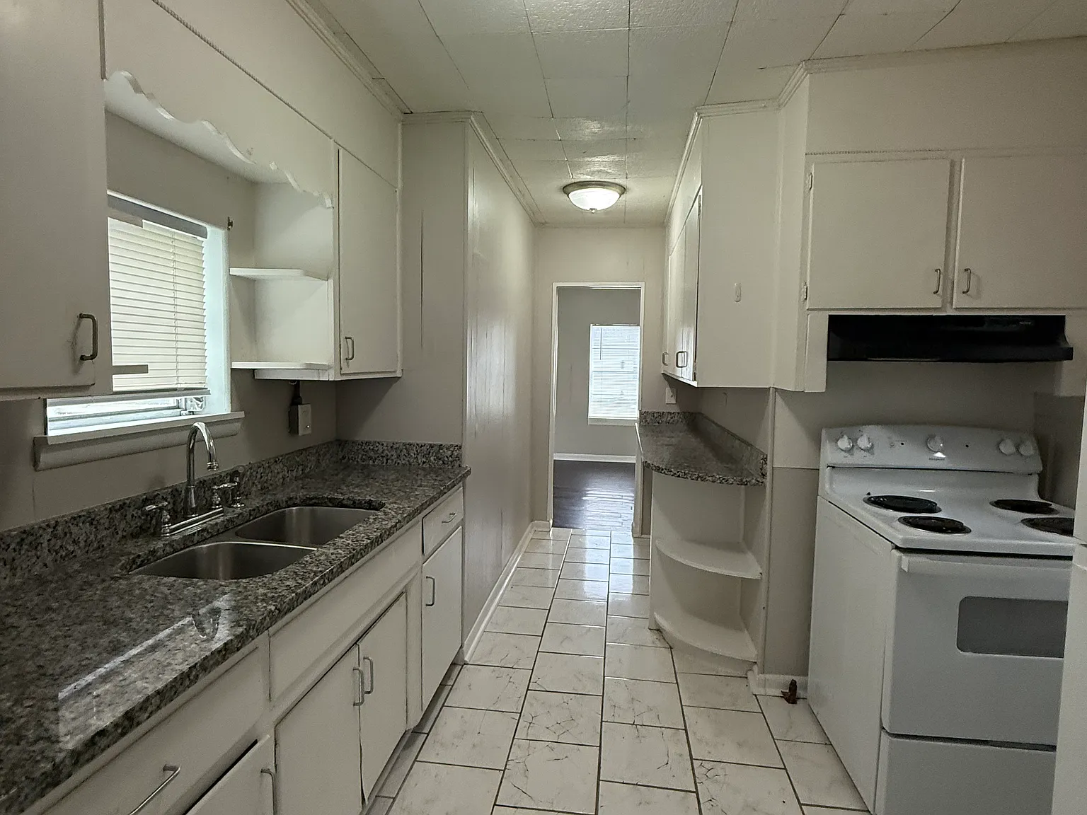 3 bed, 1173 sqft, $1,200 — Photo 2