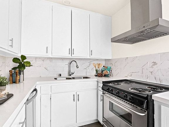 2nd image of 10548 Eastborne Ave APT 302