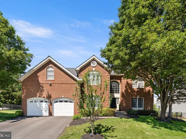 22561 Howardsville Woods Ct, Ashburn, VA 20148