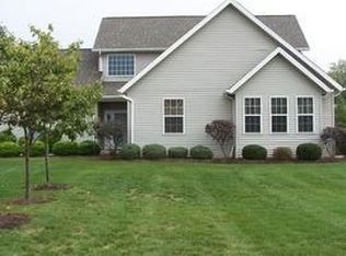 8825 Roberts Ct #18C, Olmsted Falls, OH 44138
