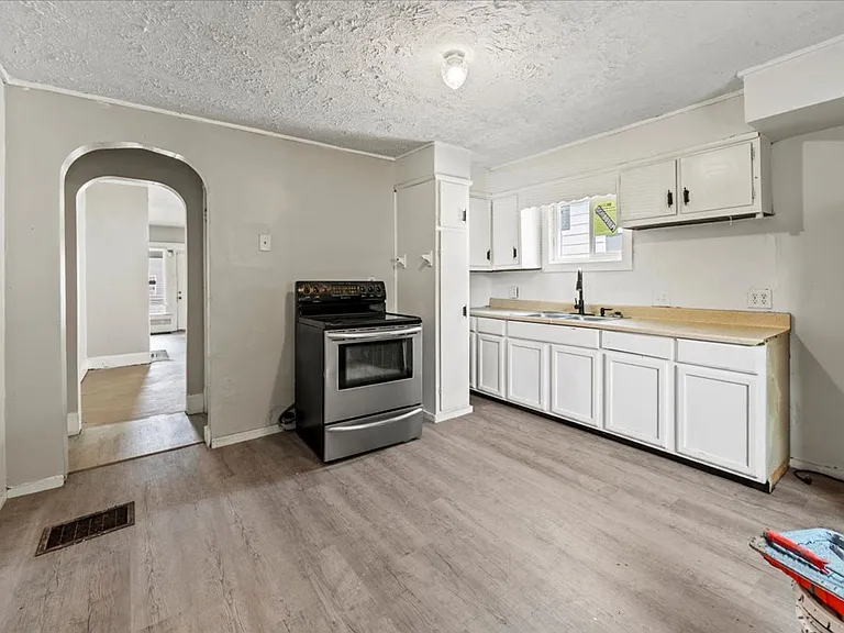 401 N Colorado Ave — Photo 6