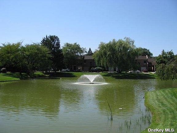 2nd image of 69 Southgate Cir