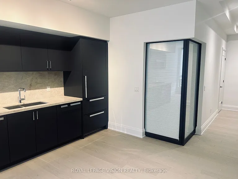 505 Glencairn Ave #211 — Photo 10