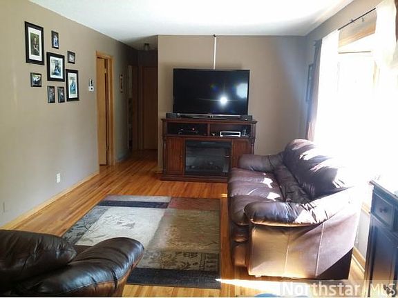 2nd image of 518 12th Ave S
