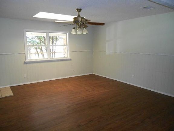 5th image of 4488 County Road 895