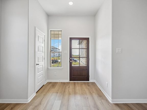 810 Tejas Village Parkway - Guadalupe Floorplan - Entry