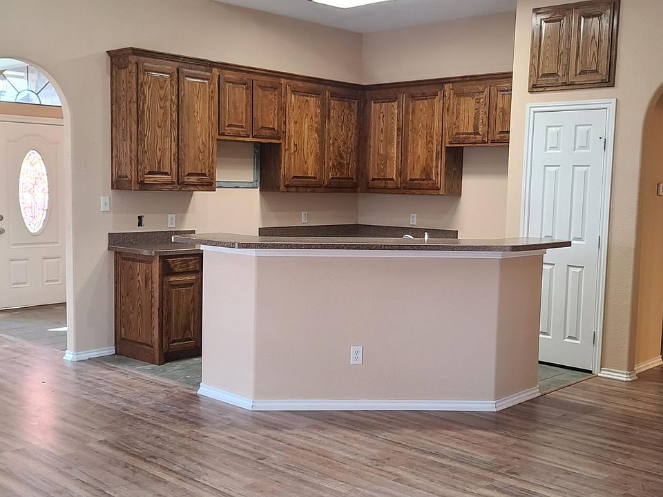 1st image of 6825 Terbet Ct