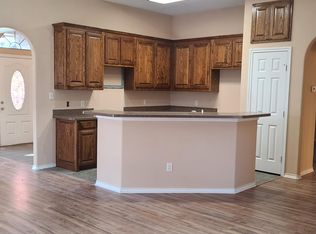 6825 Terbet Ct, Fort Worth, TX 76112