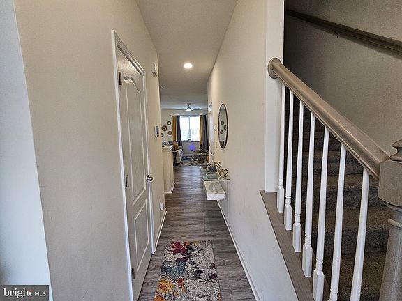 4th image of 263 Tea Party Trl