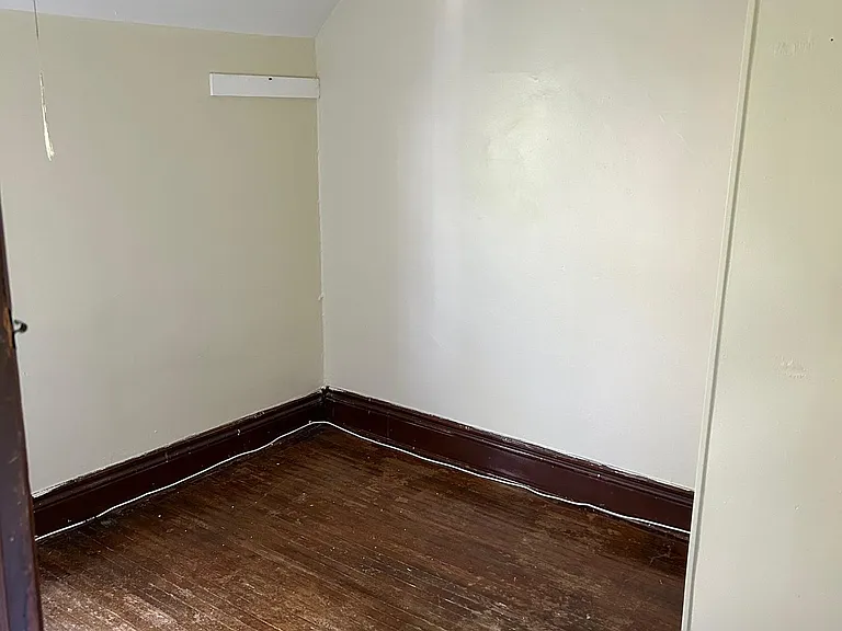 490 Glenwood Ave #3 — Photo 7