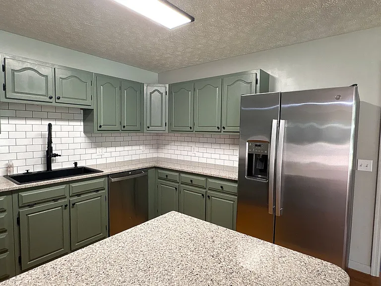 671 Circle Dr — Photo 9
