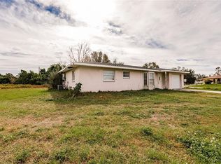 573 Lakehurst Ave NW, Port Charlotte, FL 33952