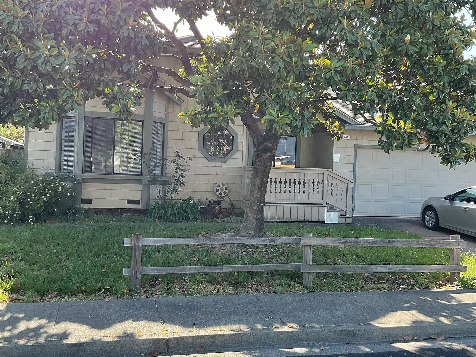 5 bed, 3.5 bath, 1982 sqft, $4,090 — Photo 3