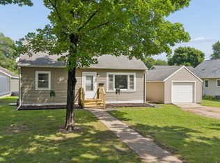 735 E 2nd St, Litchfield, MN 55355