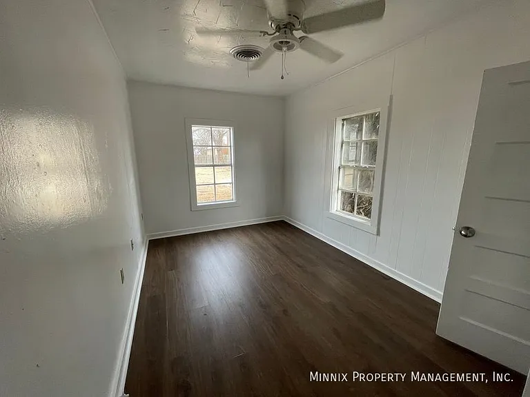 102 N 11th St #FS — Photo 14