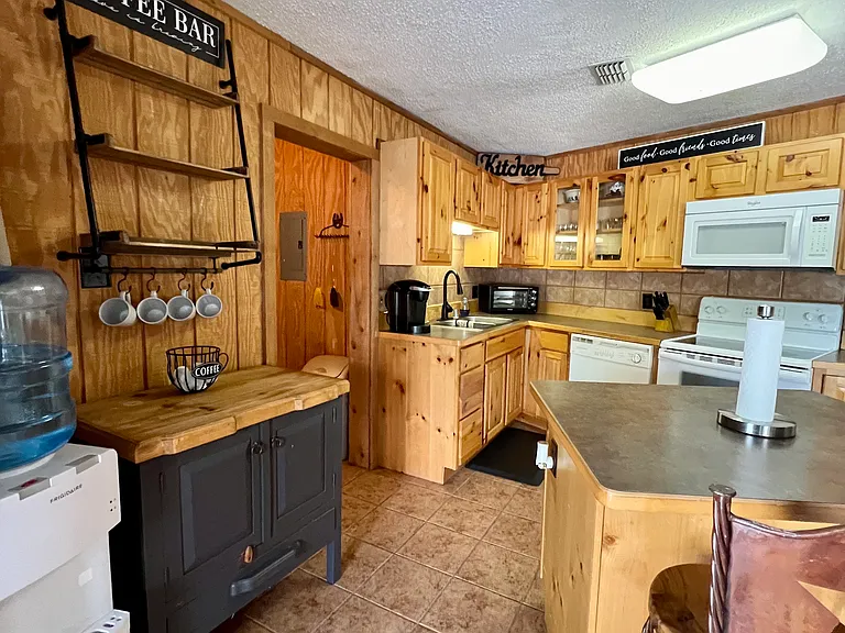 102 Verde St — Photo 12