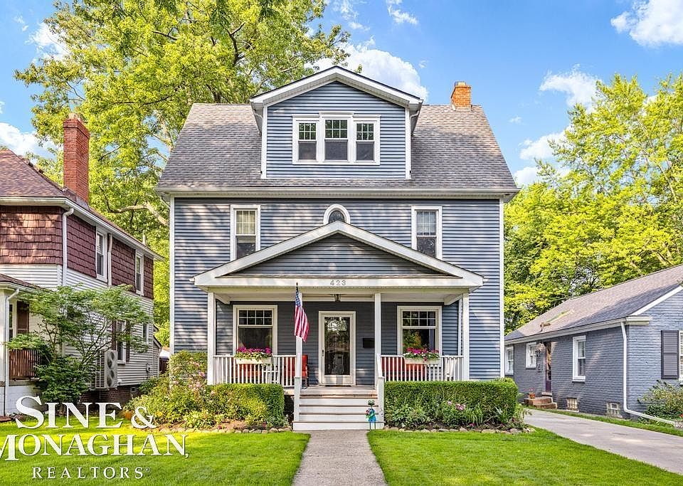 1st image of 423 Saint Clair St