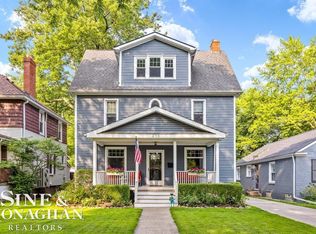 423 Saint Clair St, Grosse Pointe, MI 48230