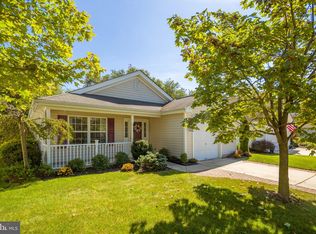 185 Blue Heron Dr, West Deptford, NJ 08086