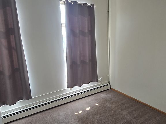 3rd image of 425 Cedar Ave #413-3